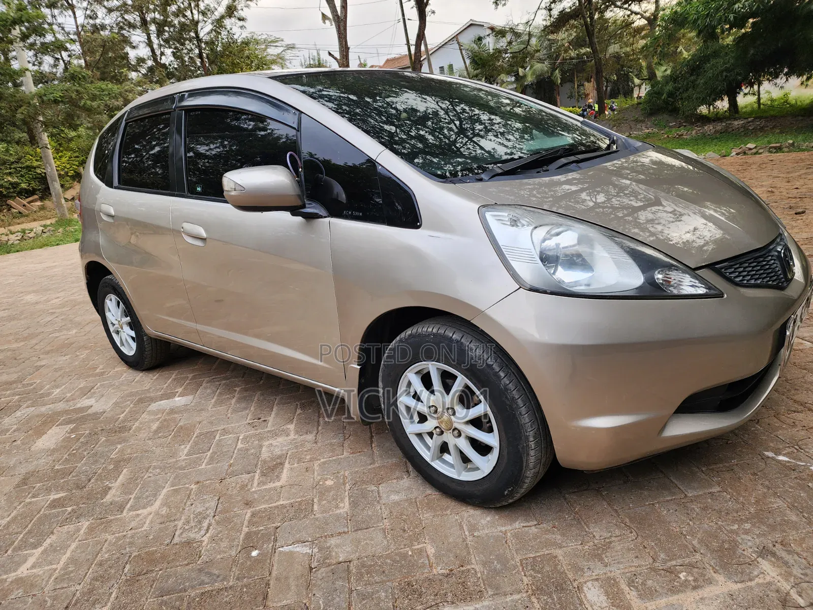 Honda Fit Automatic 2011 Beige