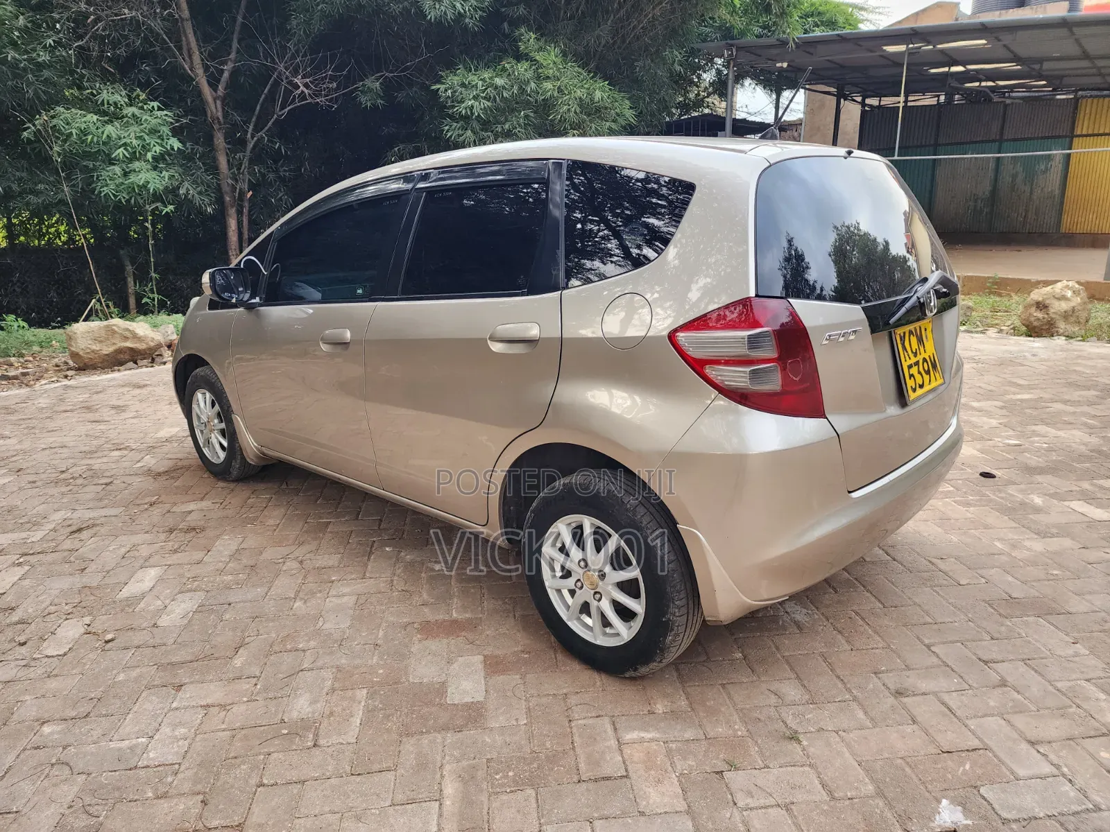 Honda Fit Automatic 2011 Beige