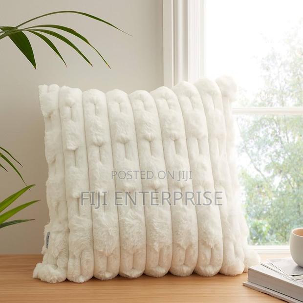 Rabbit Faux-Fur Cushion Covers – Soft, Luxurious Instantly Elegant - thumbnail 3