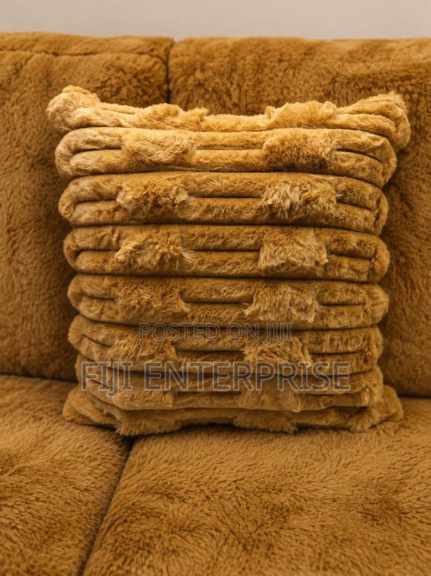 Rabbit Faux-Fur Cushion Covers – Soft, Luxurious Instantly Elegant - thumbnail 2