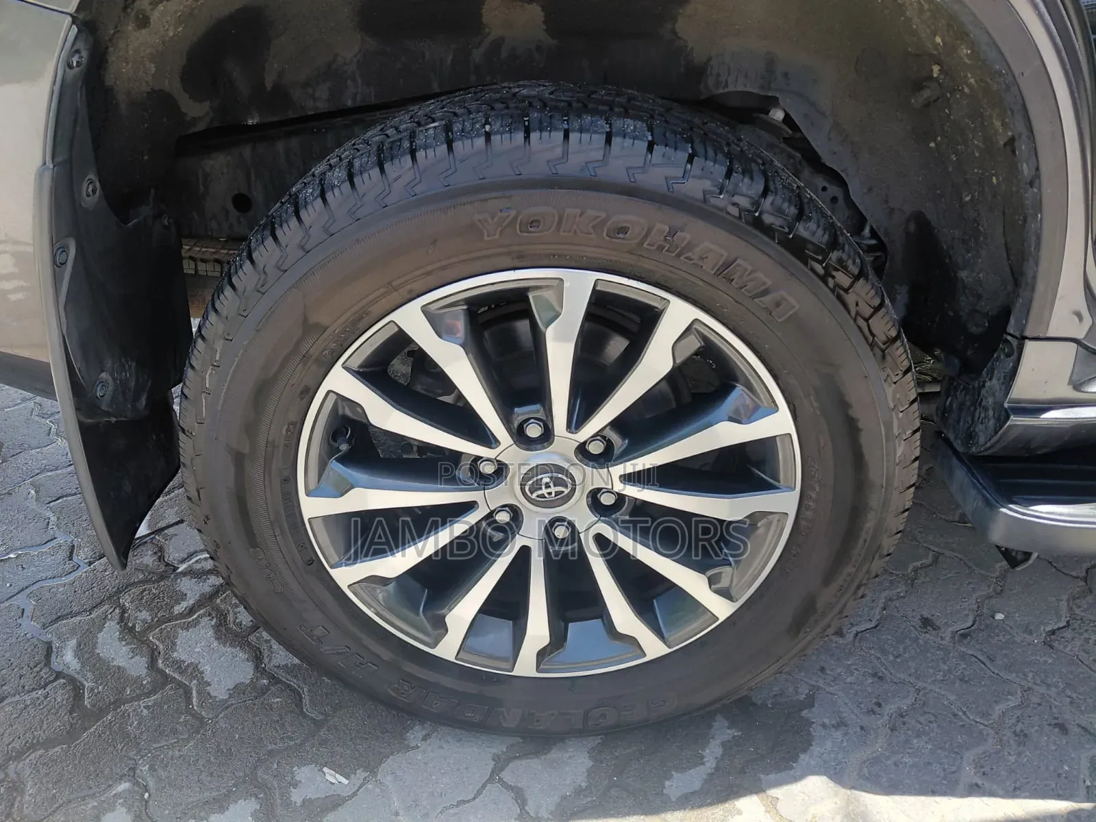 Toyota Land Cruiser Prado 2.8 2022 Gray