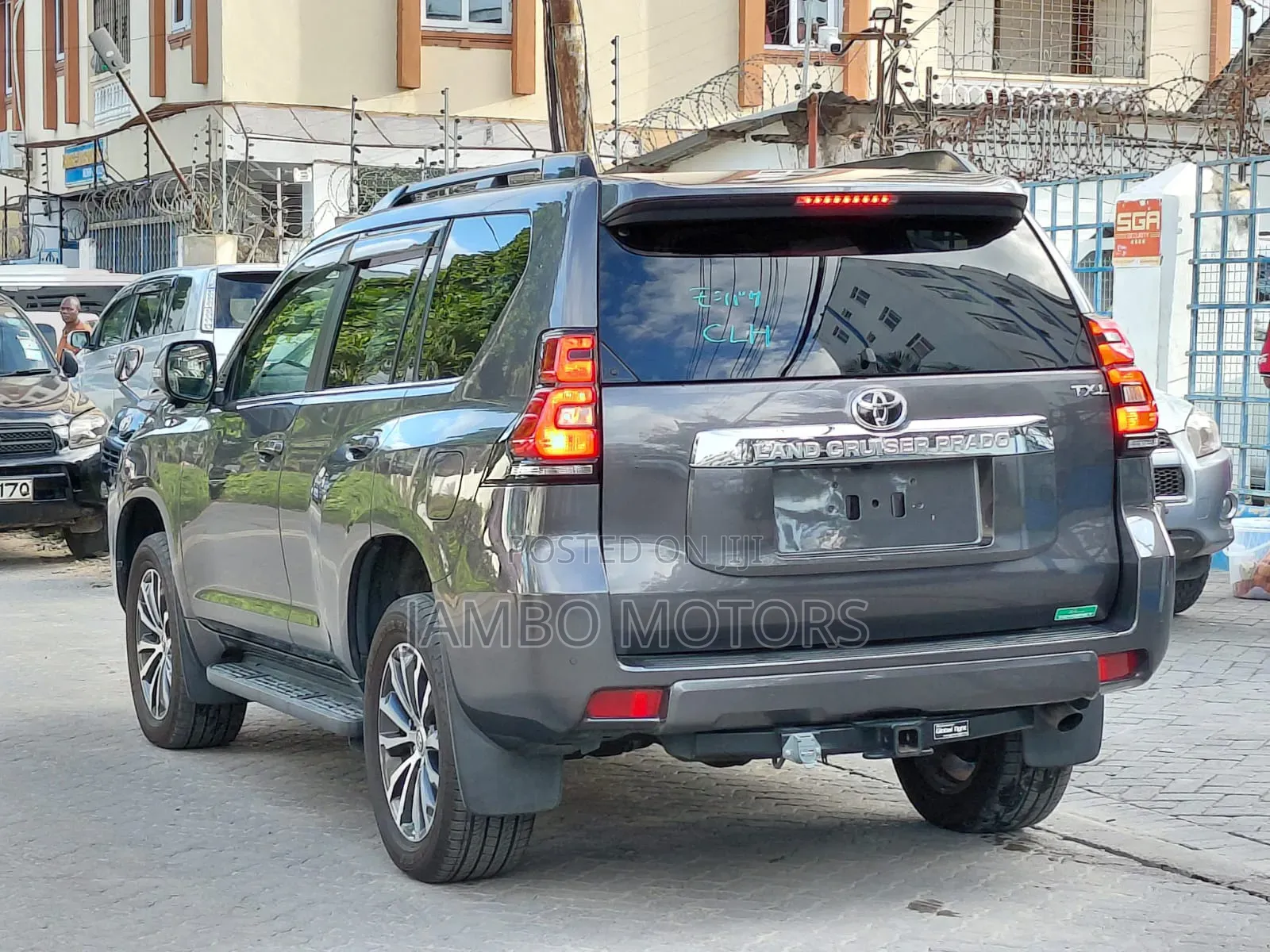 Toyota Land Cruiser Prado 2.8 2022 Gray