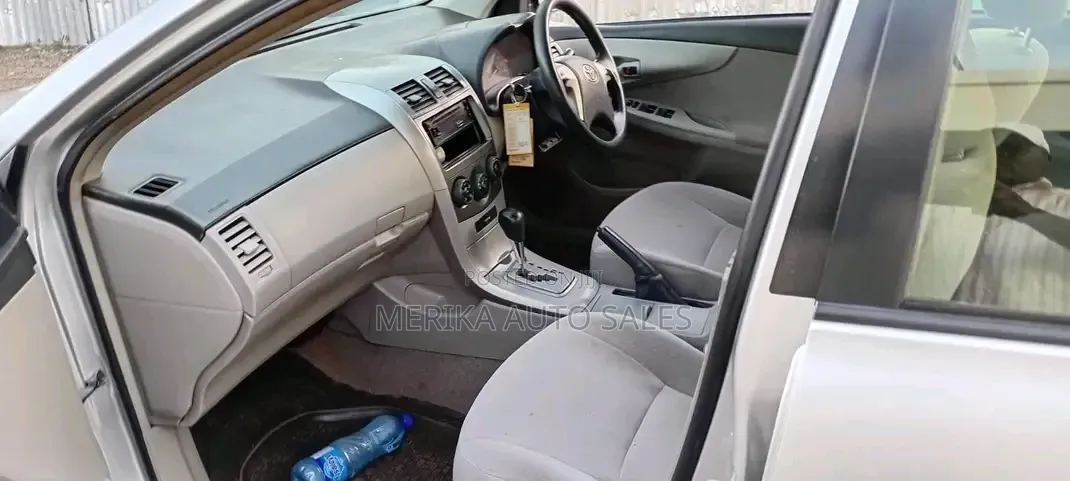 Toyota Axio 1.5 G 2WD 2011 Silver