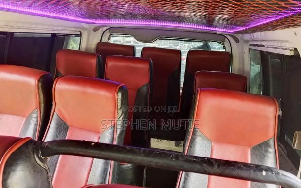 Toyota HiAce 2014 White - thumbnail 5
