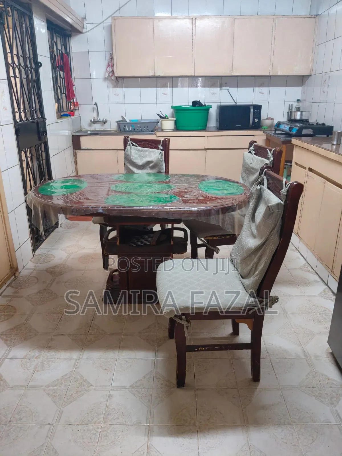 Dinning Table and Chairs