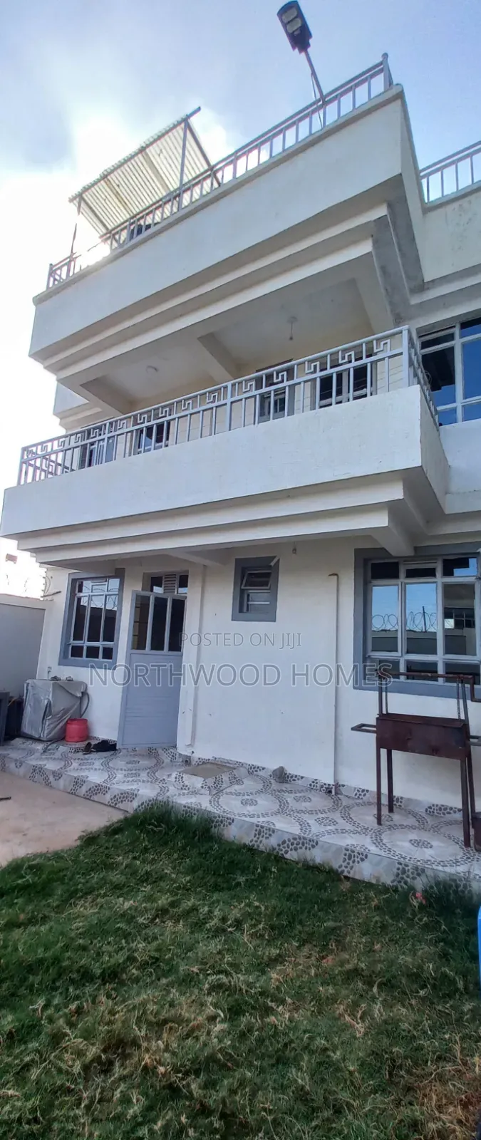 4bdrm Mansion in Kamakis for sale