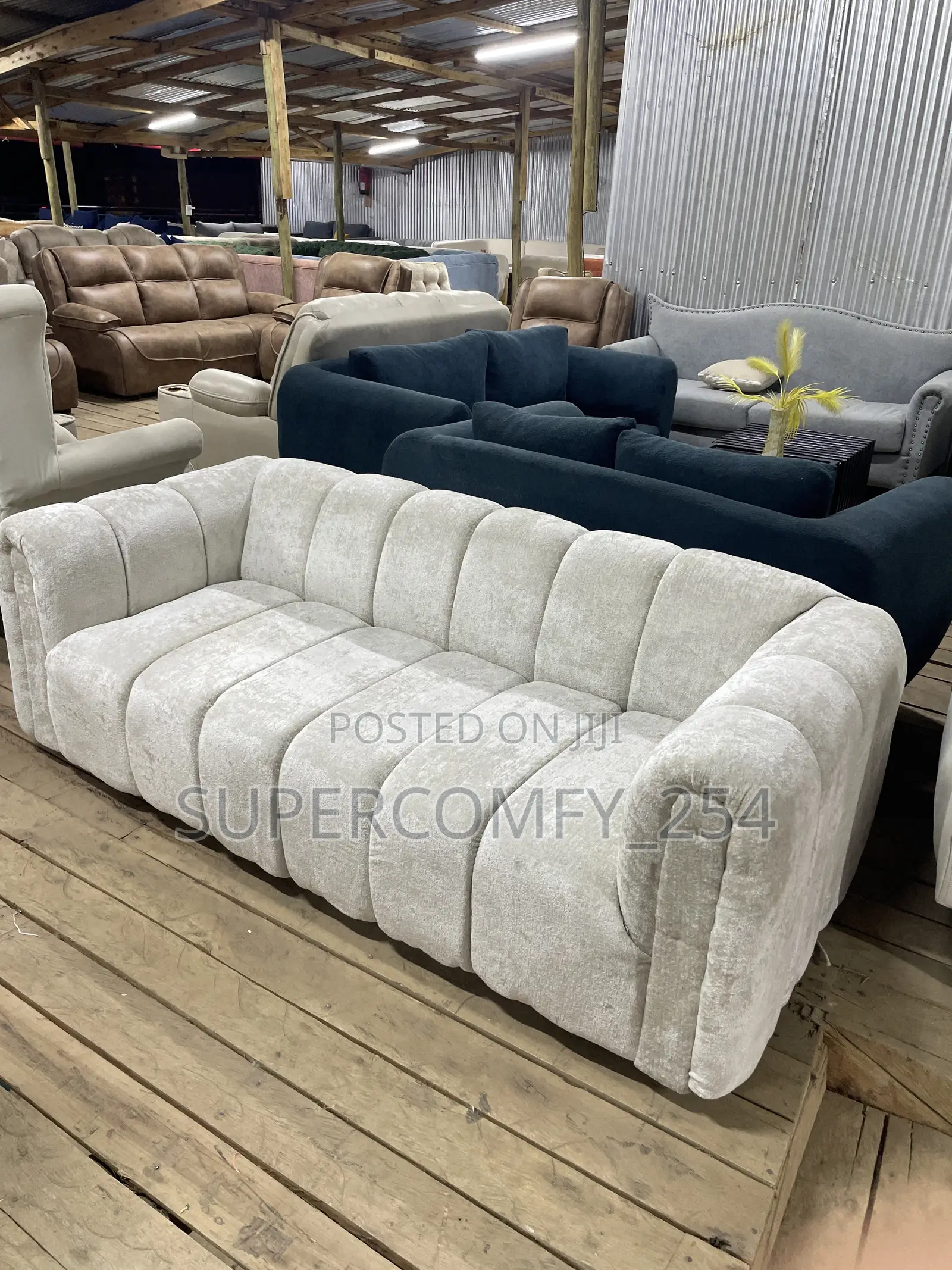 Three Seater Bubble Couch