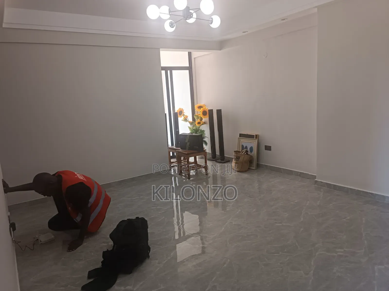 3bdrm Apartment in Near Links Road, Nyali Mkomani for sale
