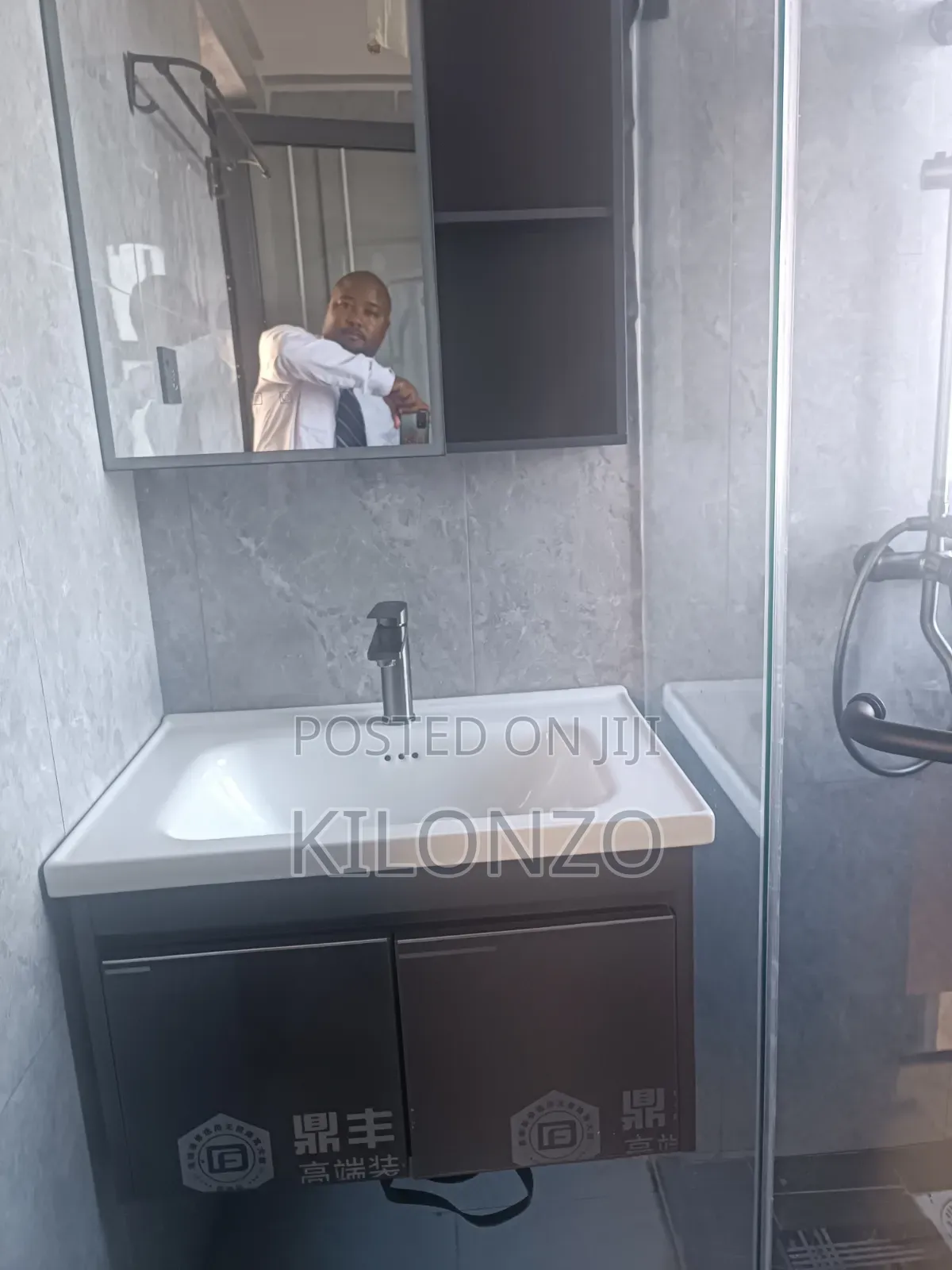 3bdrm Apartment in Near Links Road, Nyali Mkomani for sale