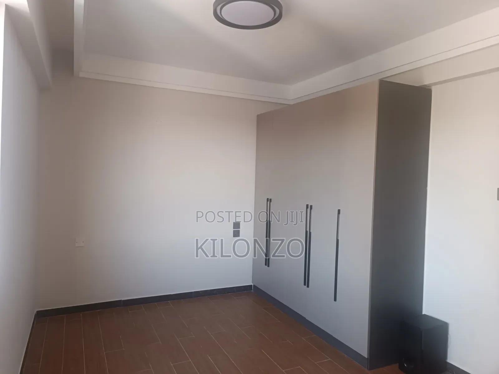 3bdrm Apartment in Near Links Road, Nyali Mkomani for sale