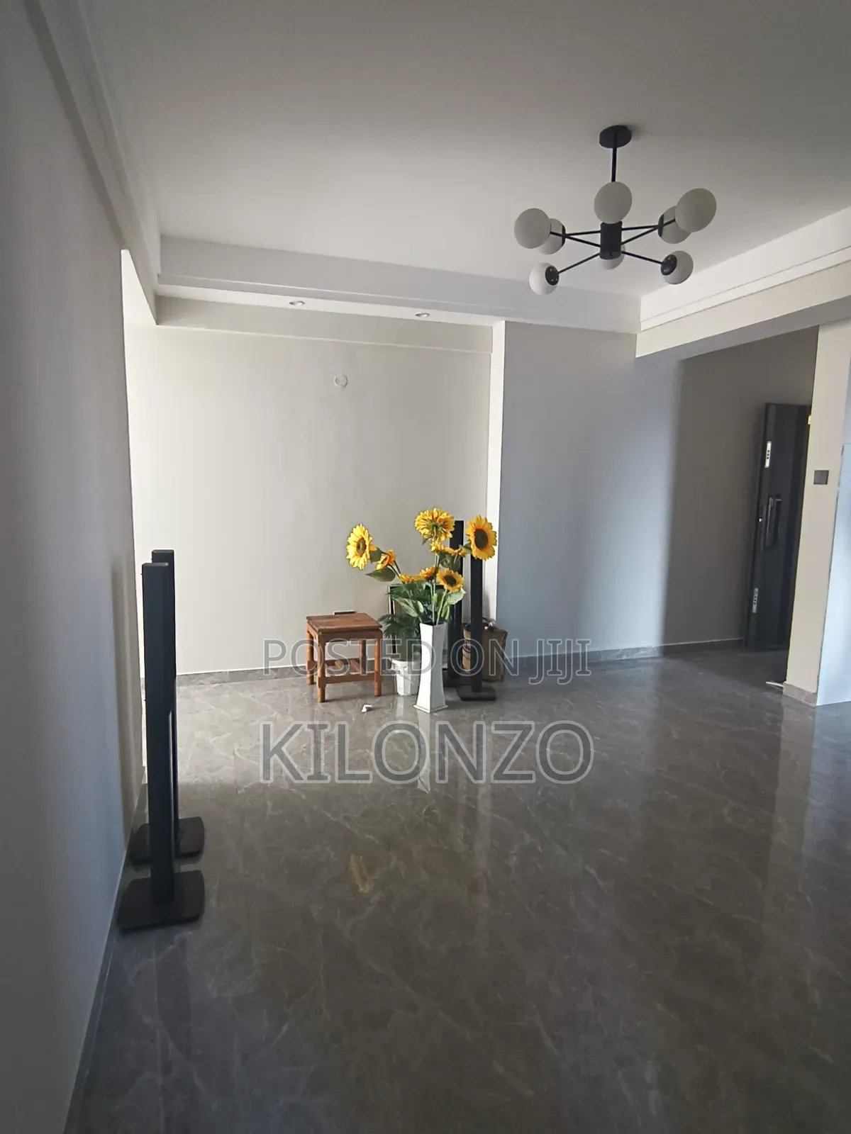 3bdrm Apartment in Near Links Road, Nyali Mkomani for sale