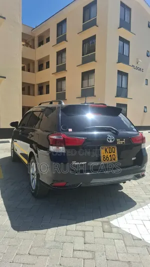 Toyota Corolla Fielder 2017 Black