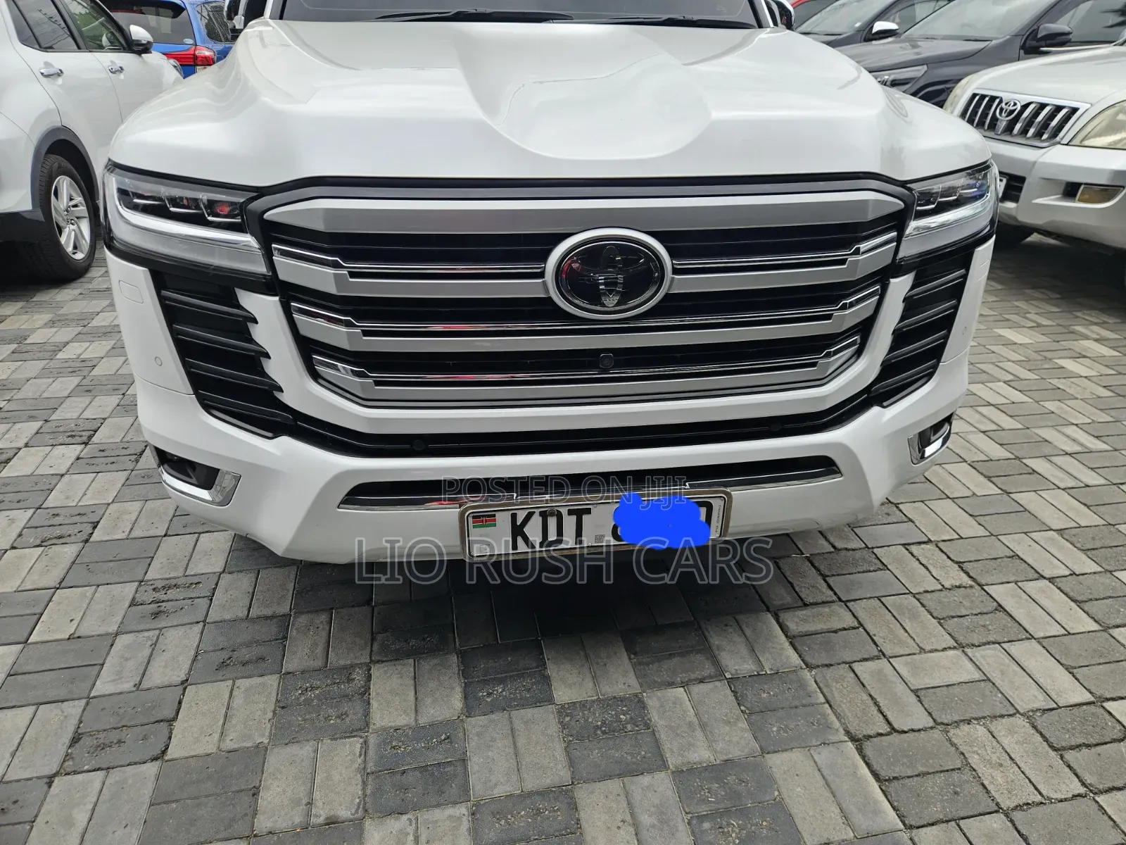 Toyota Land Cruiser 2023 White