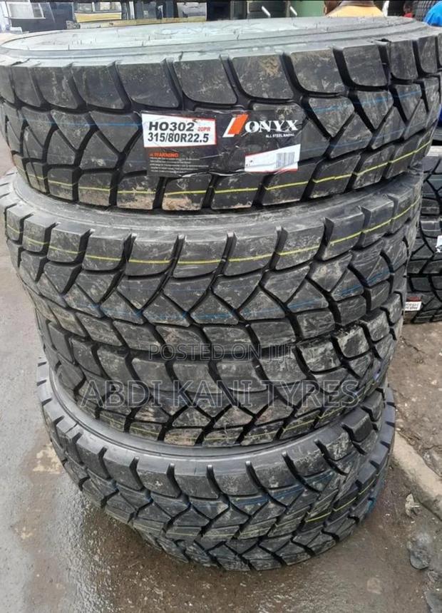 315/80r22.5 Onyx Tires - thumbnail 2