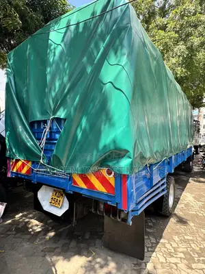 Isuzu FRR 2023 White
