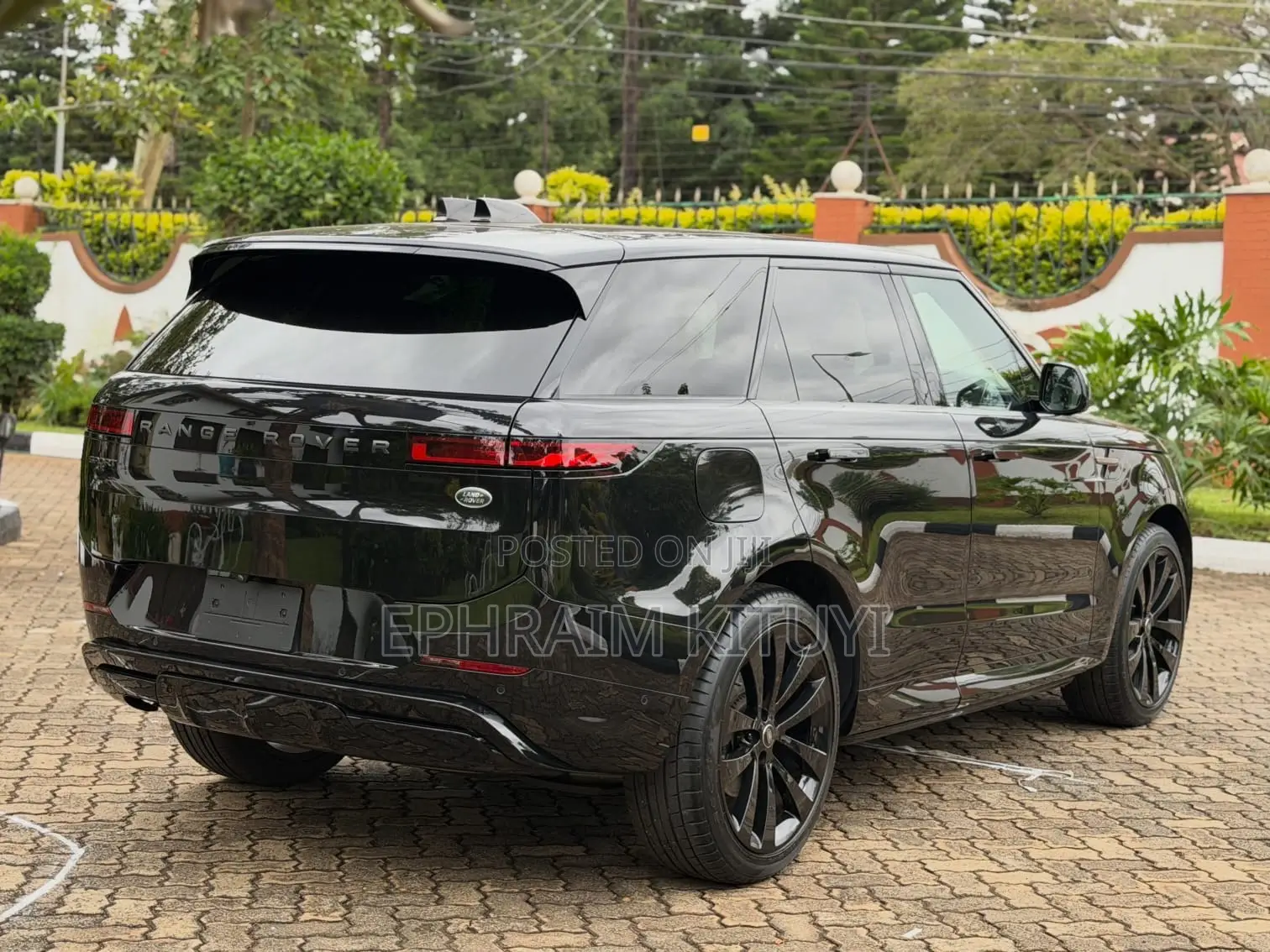 Land Rover Range Rover 2023 Black