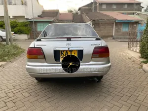 Toyota Corolla 1999 Silver
