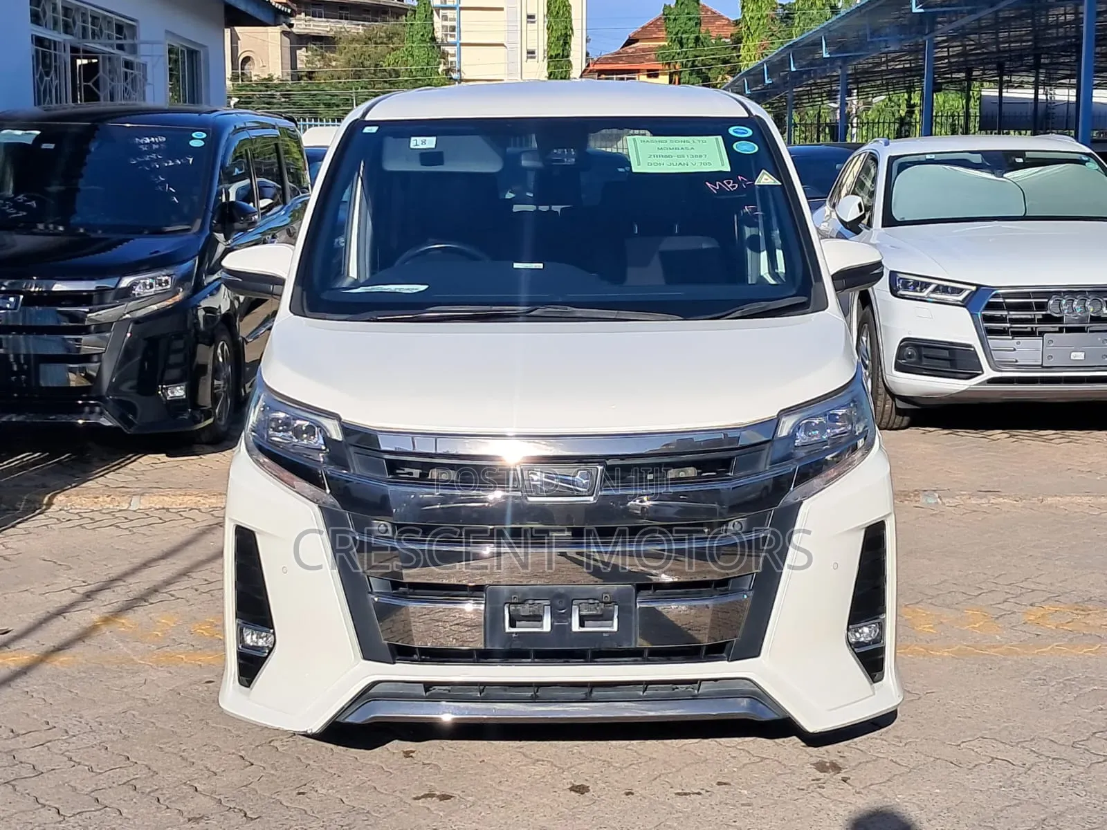 Toyota Noah 2019 Pearl