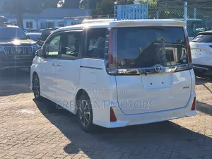 Toyota Noah 2019 Pearl