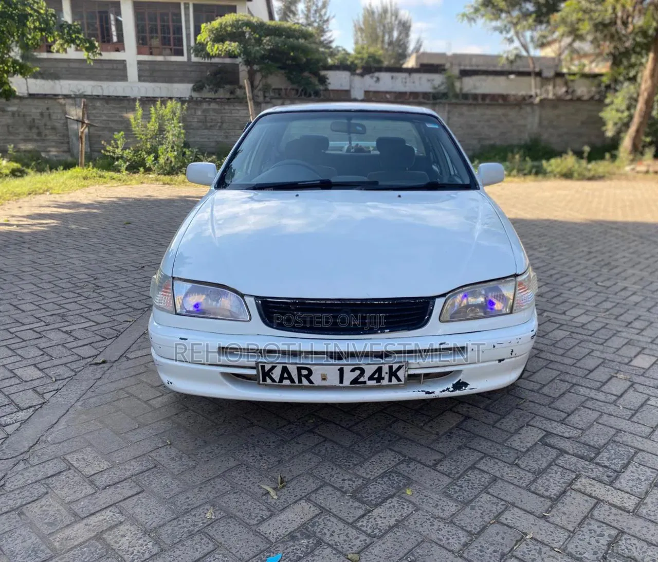 Toyota Corolla 2000 White