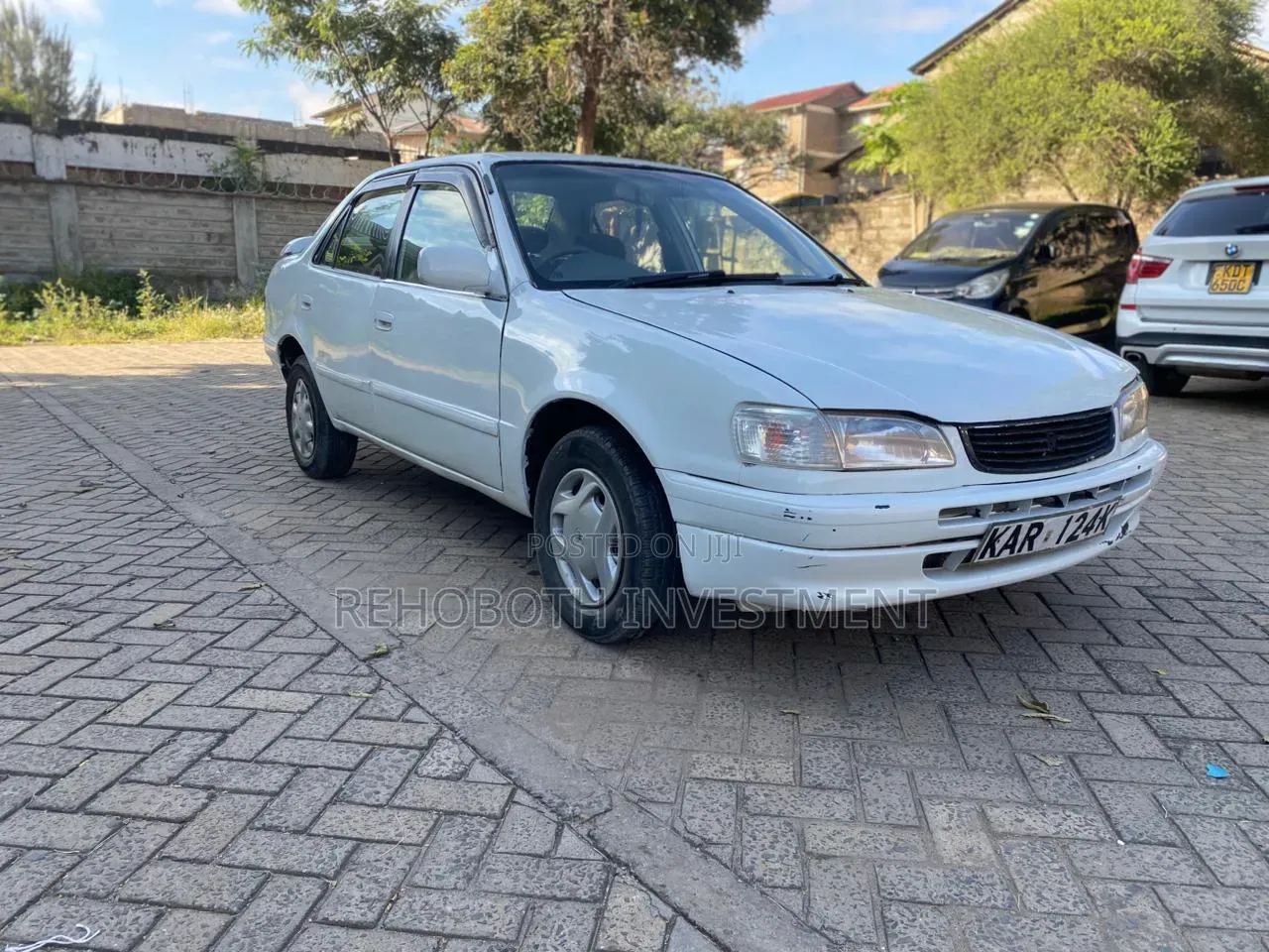 Toyota Corolla 2000 White
