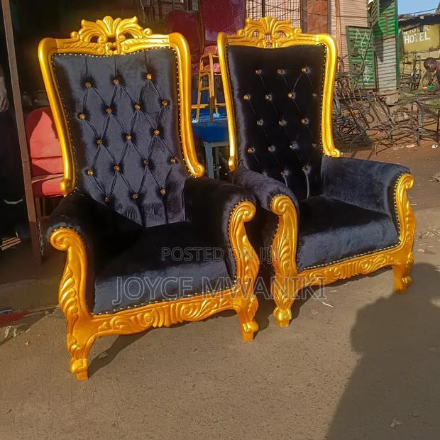 2 Queen Chairs, Pedicure or King Chairs, Gold Frame and Black Fabric. - thumbnail 2