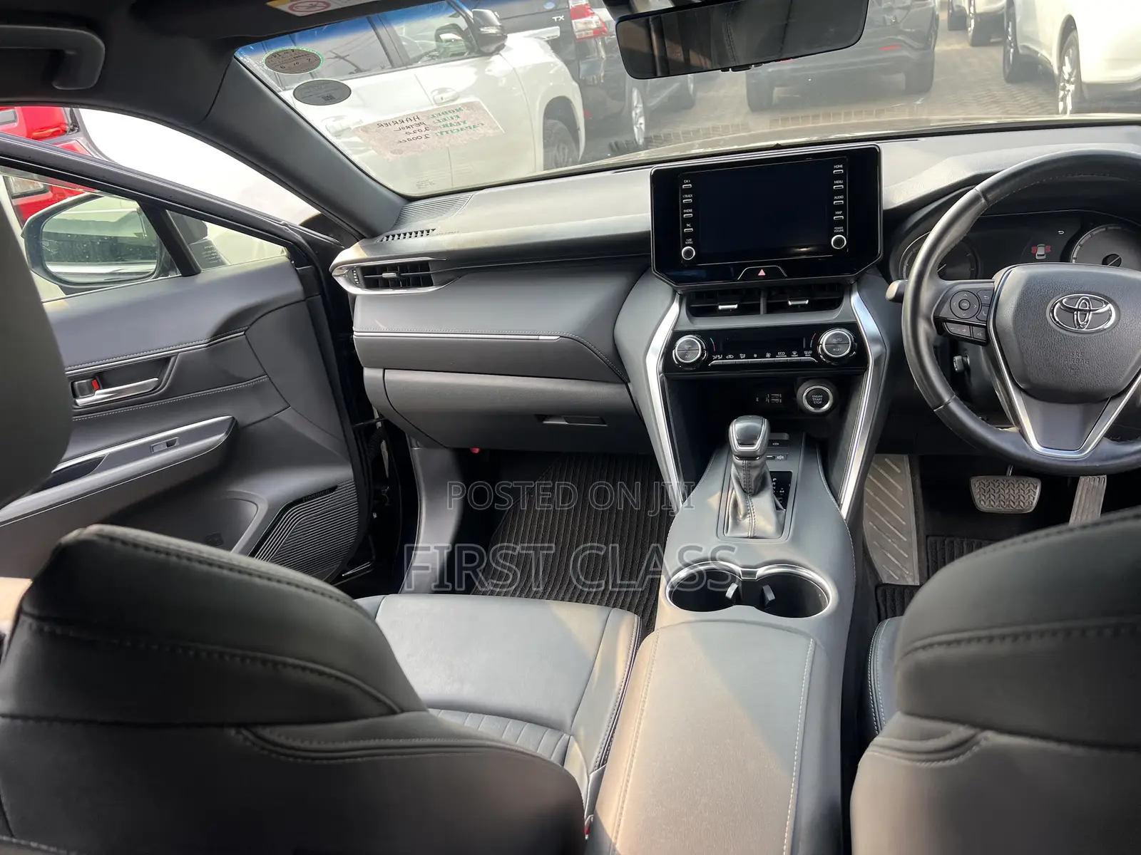 Toyota Harrier 2.0 2020 Black