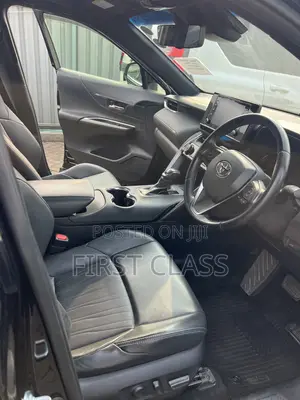 Toyota Harrier 2.0 2020 Black