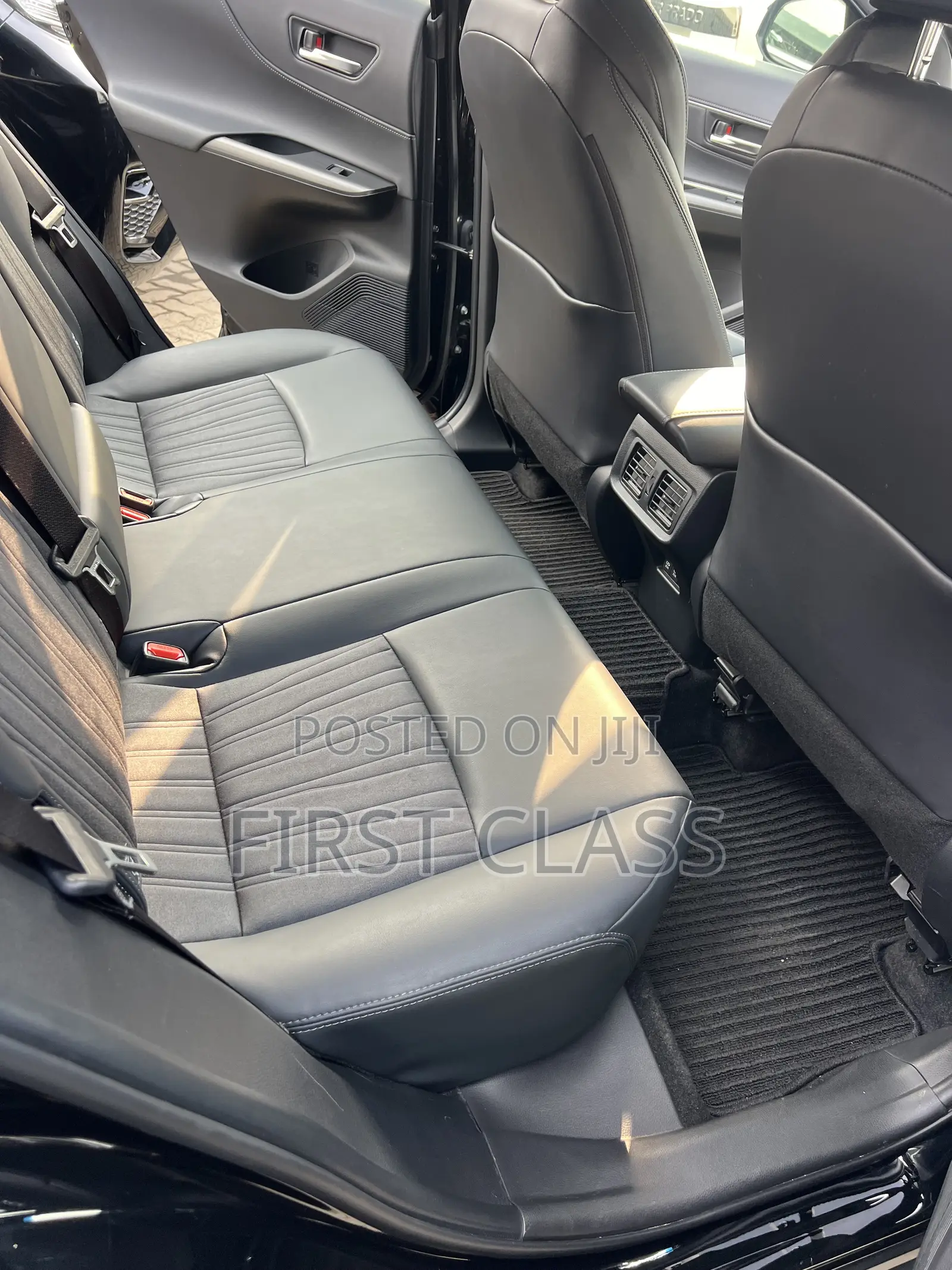 Toyota Harrier 2.0 2020 Black