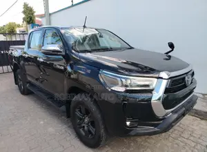 Toyota Hilux 2022 Black