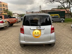 Toyota Ractis 2008 Silver