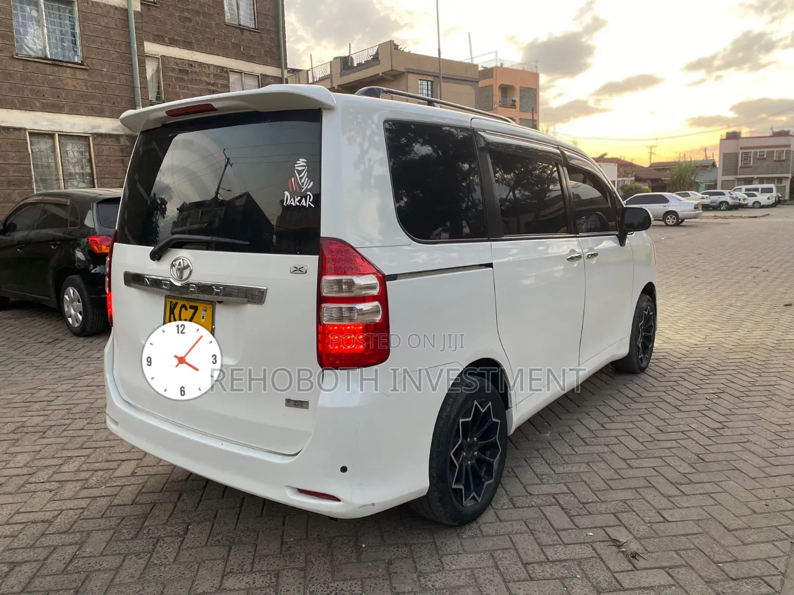 Toyota Noah 2013 White