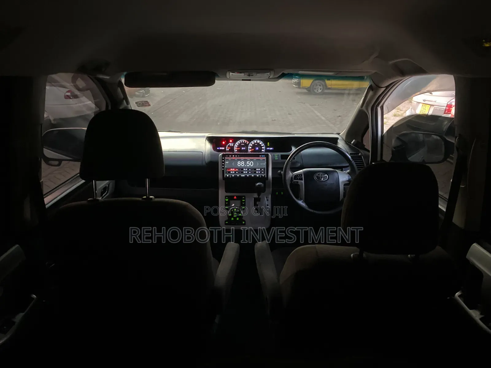 Toyota Noah 2013 White