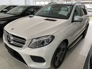 Mercedes-Benz GLE-Class GLE 350d 4MATIC 2019 Off white