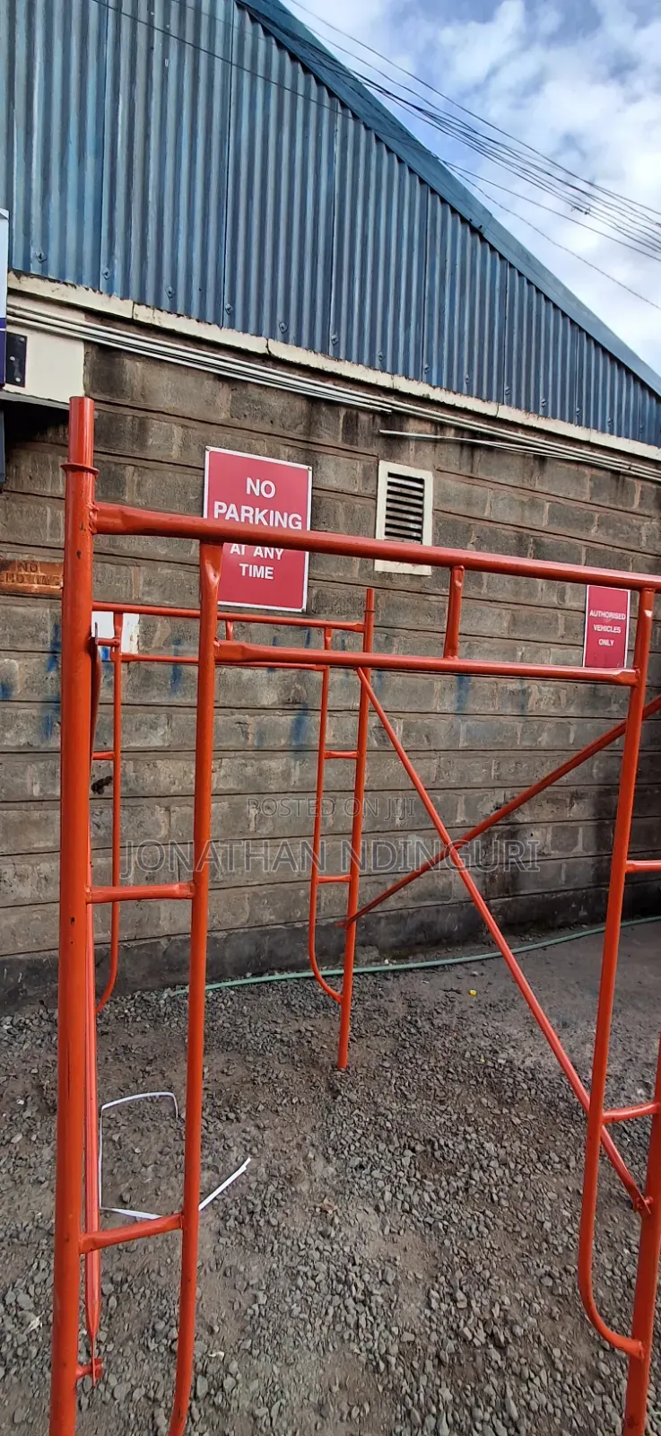 Scaffolding Ladders – Professional Construction Support System