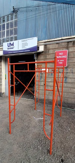 Scaffolding Ladders – Heavy Duty Site Equipment