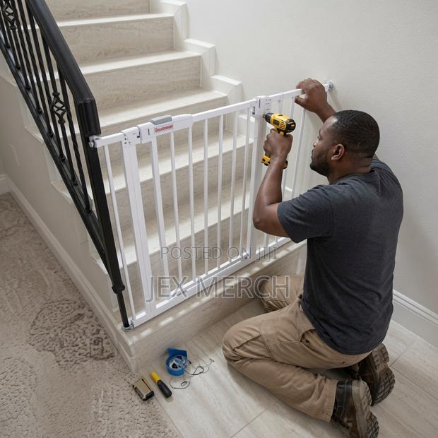 Smartfit Safety Gate for Sale : Child and Pet Barrier