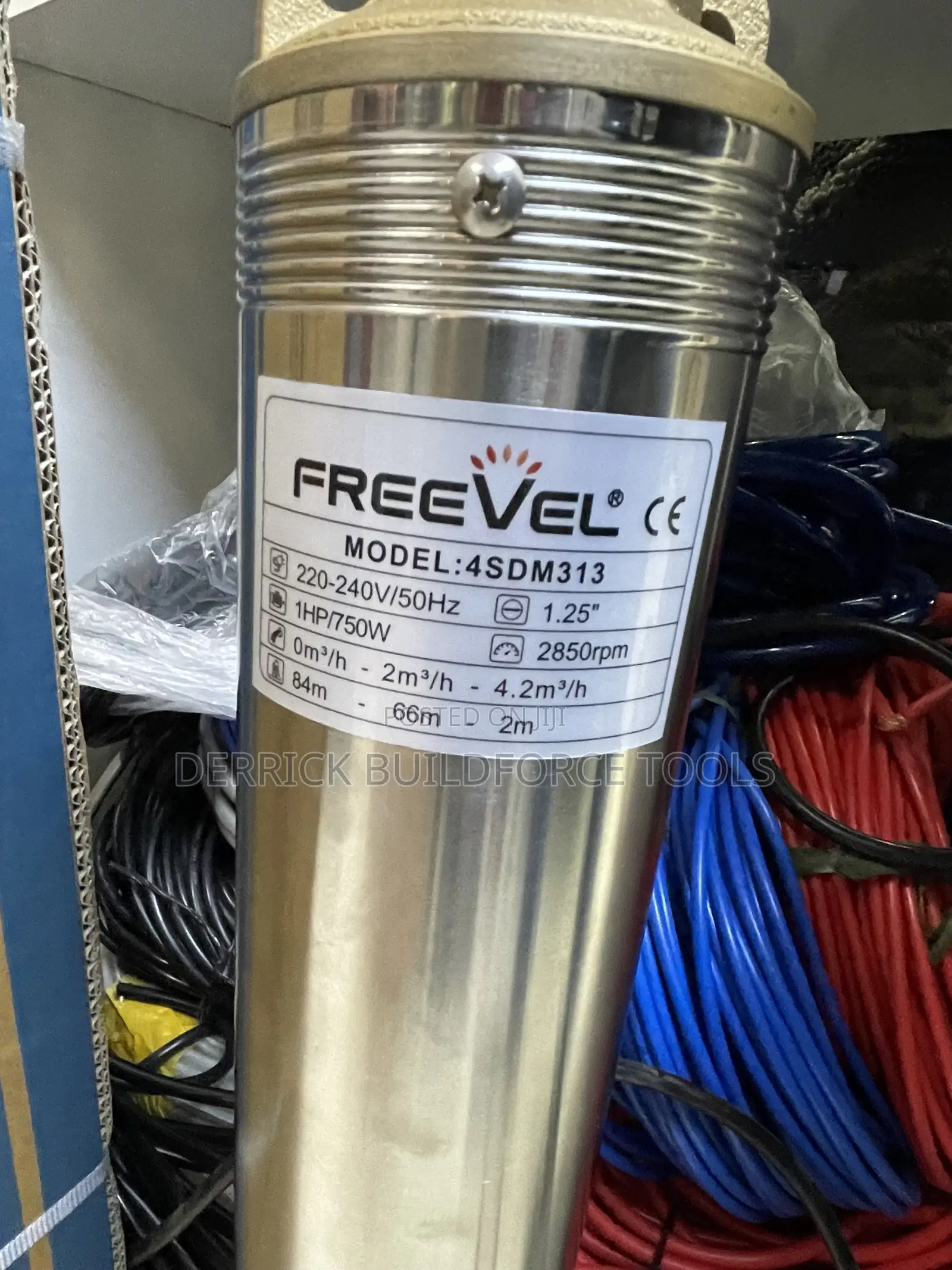 Freevel 1hp 750w 84m Head Submersible Water Pump