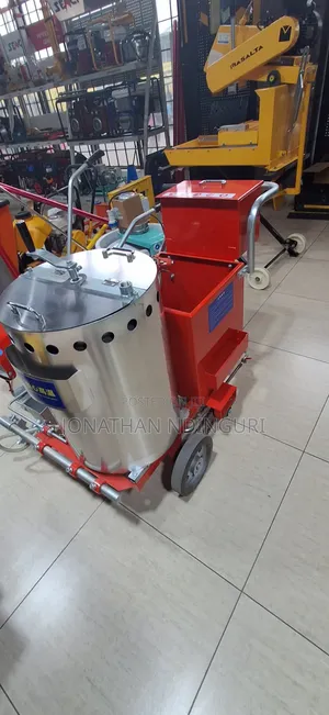 Road Marking Machine – High Efficiency Line Painting Equipment