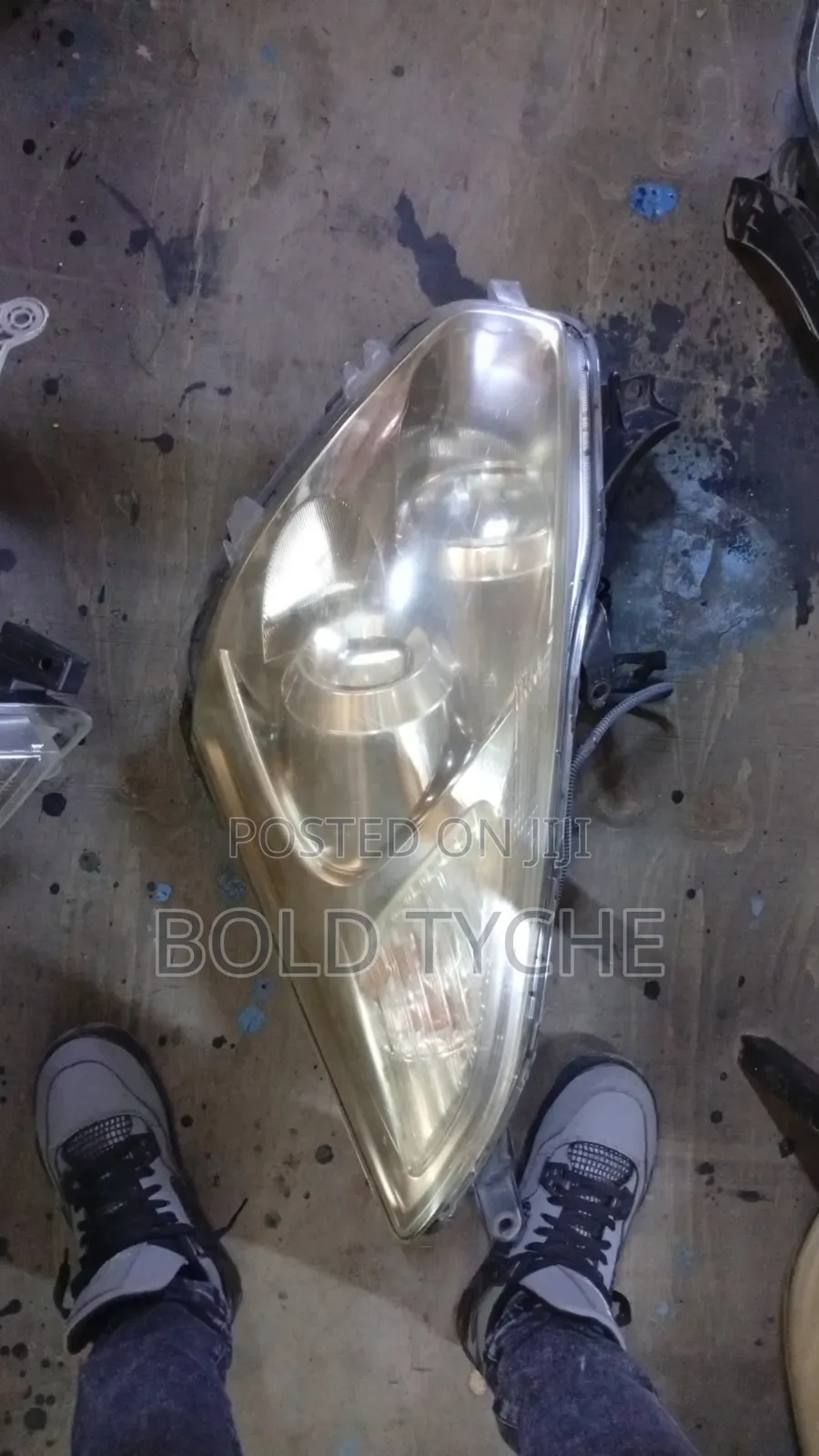 Toyota Wish Headlight 2005
