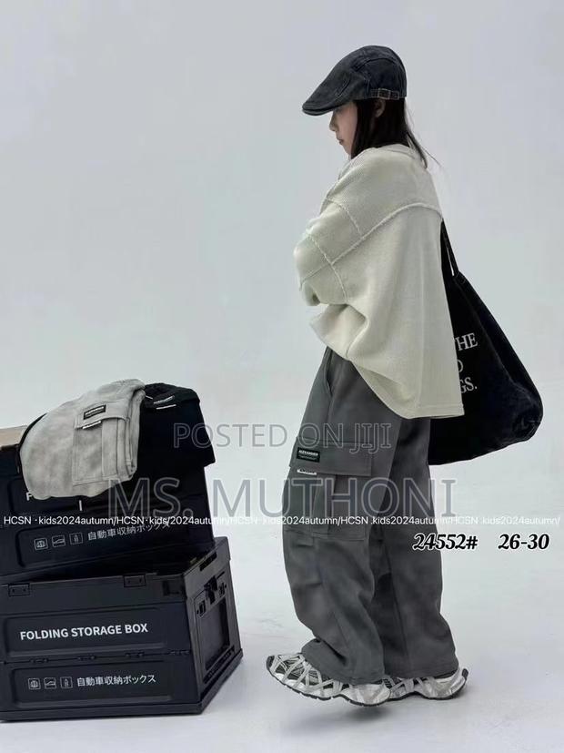 Unisex Wide Leg Cargo Pants 7-18 Yrs - thumbnail 5