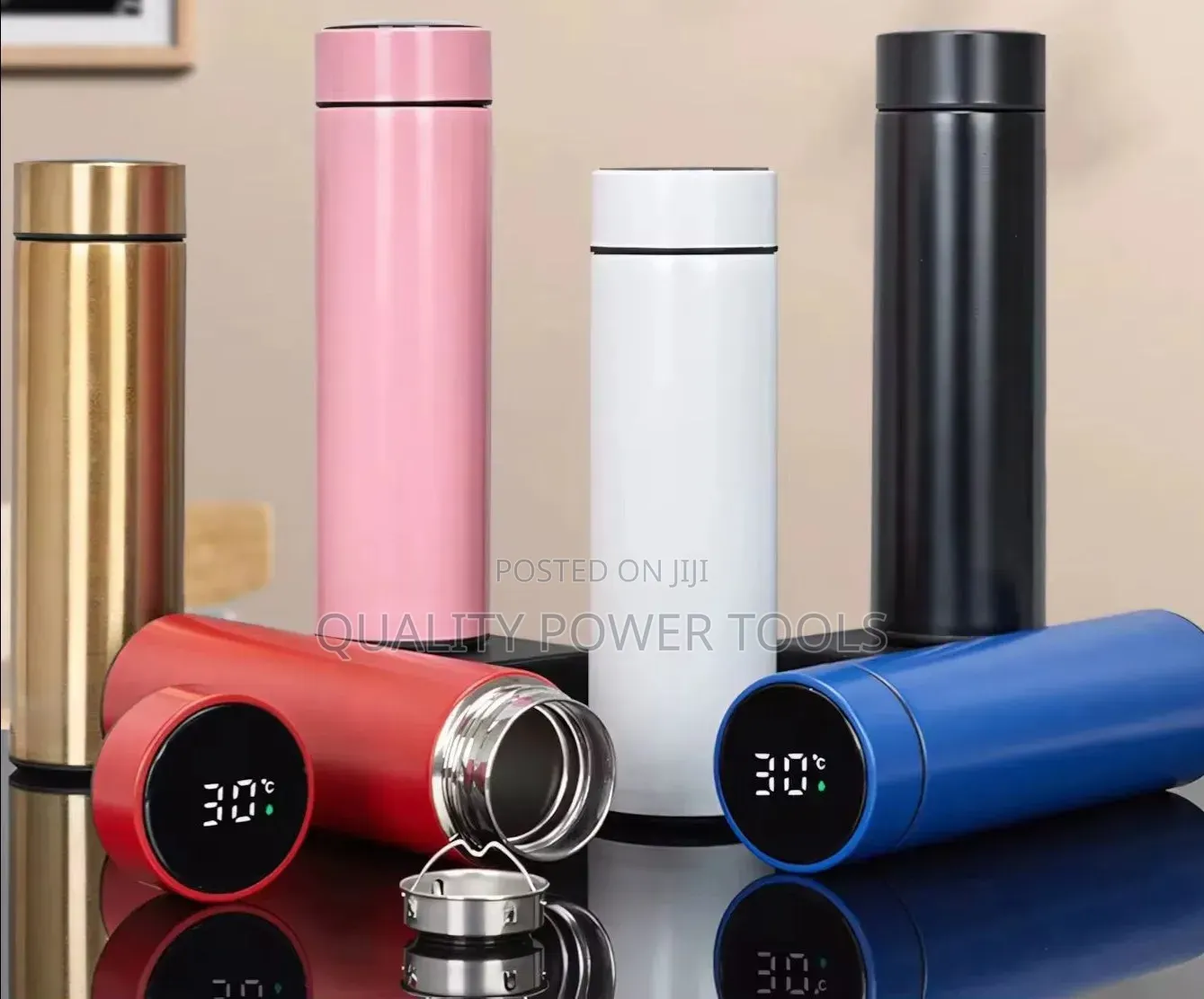 Stainless Steel 500ml Smart Bottles Feature A Digital Led