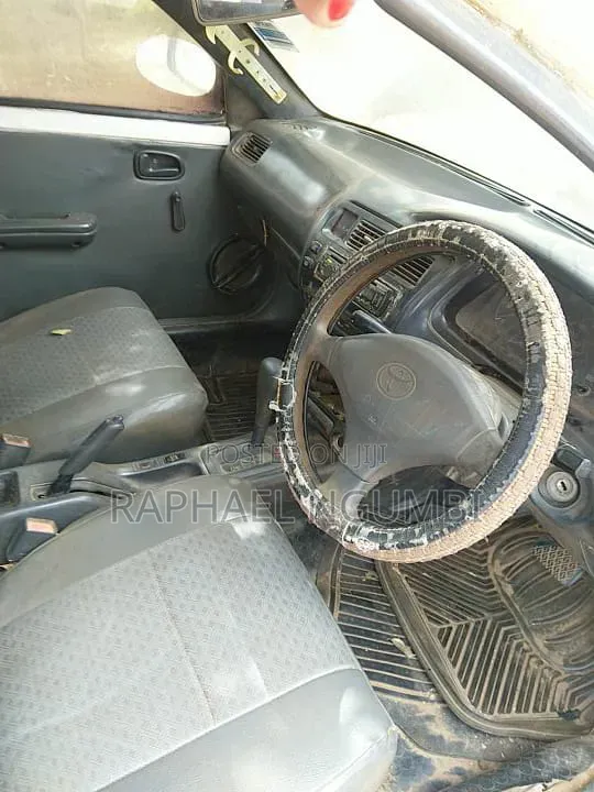 Toyota Caldina 1998 White
