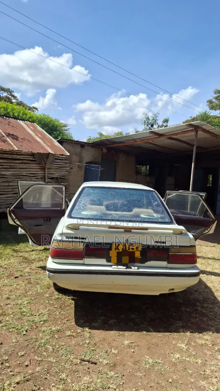 Toyota Corolla 1996 White