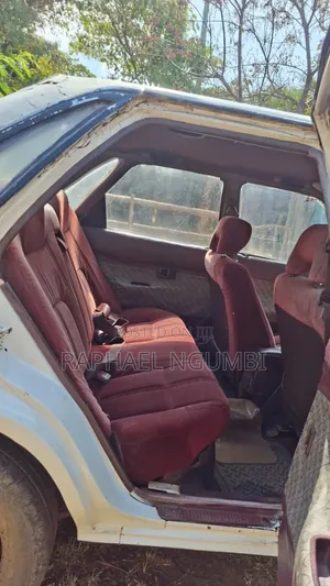 Toyota Corolla 1996 White