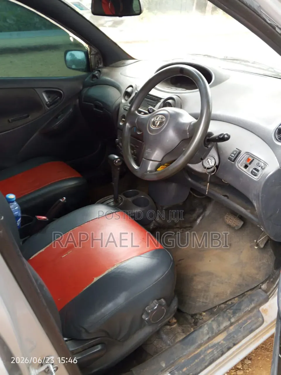 Toyota Vitz 2003 Silver