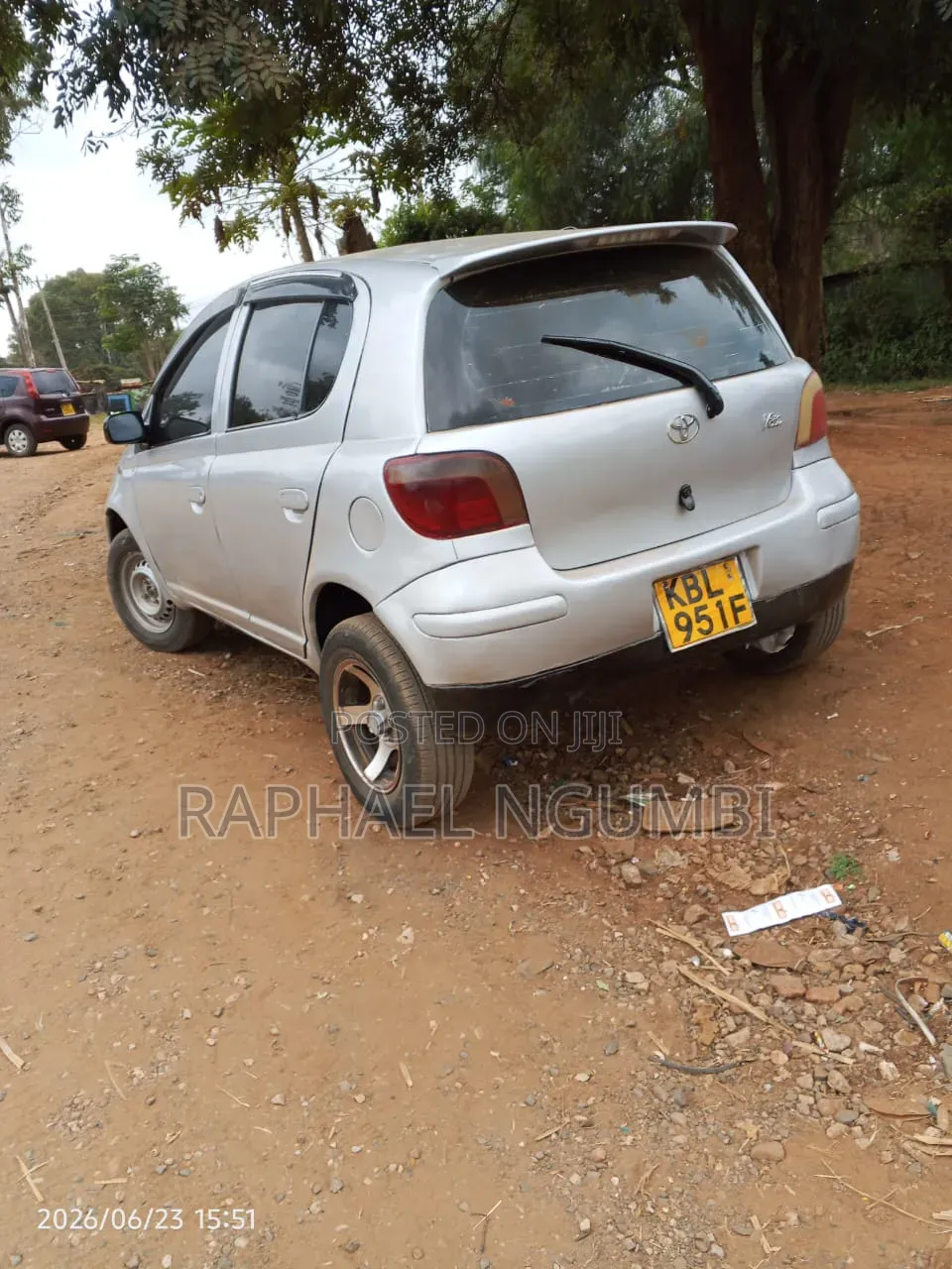 Toyota Vitz 2003 Silver