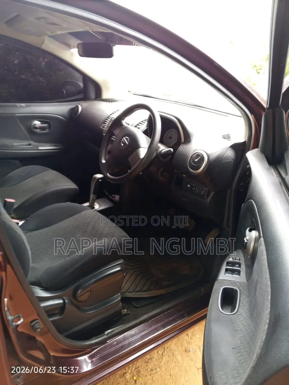 Nissan Note 2011 Burgundy