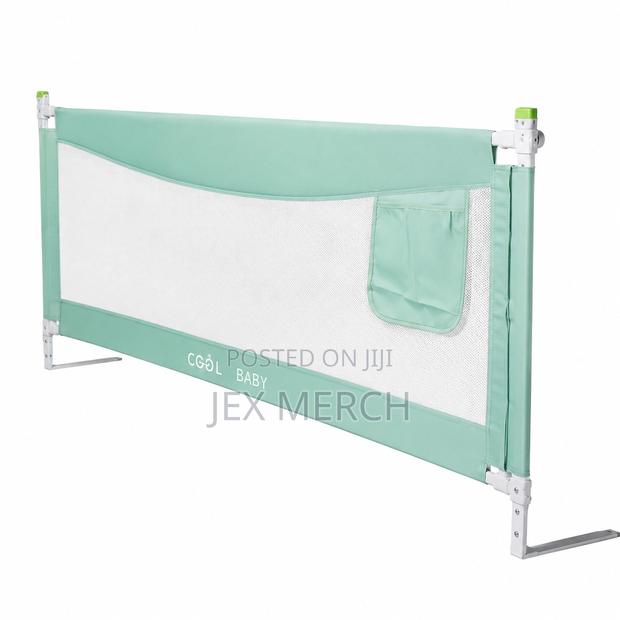 Child Safety Bed Rail With Stable Support Frame