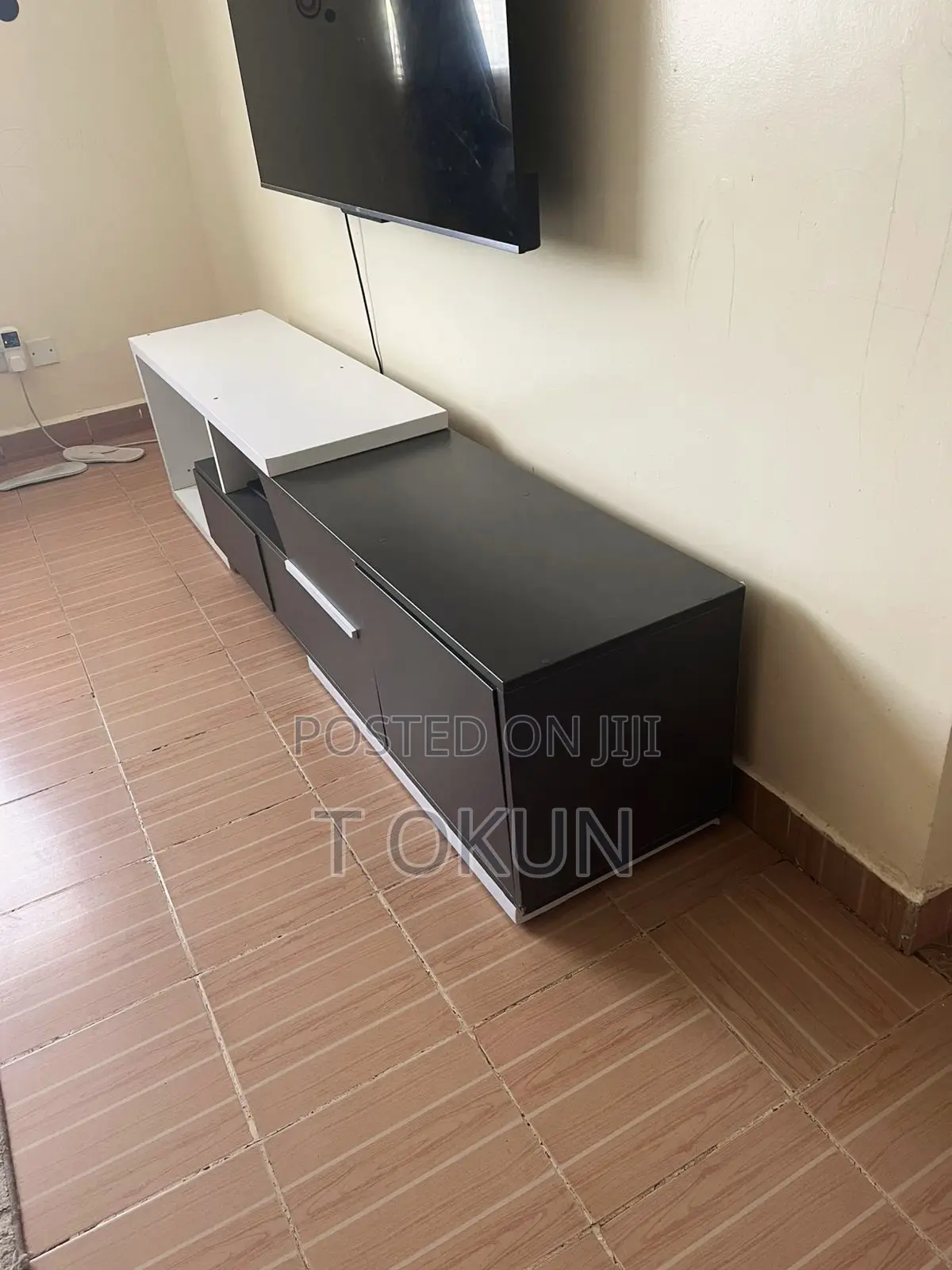 9-Foot Tv Stand